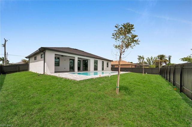 1237 NW 37th AVE, Cape Coral, FL 33993