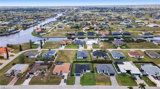 1237 NW 37th AVE, Cape Coral, FL 33993