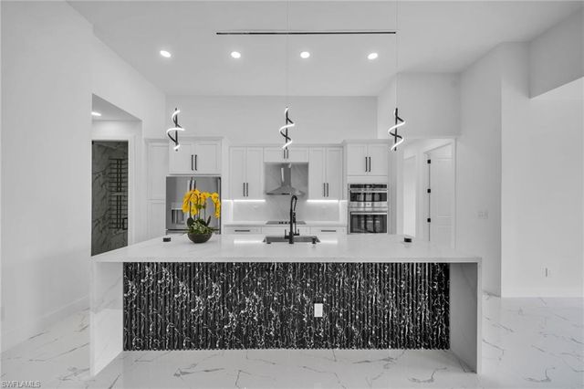 1237 NW 37th AVE, Cape Coral, FL 33993