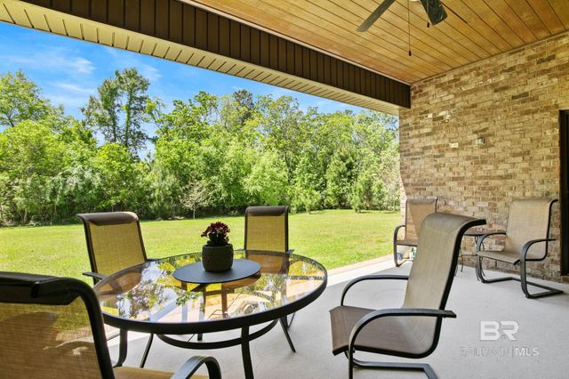 18612 Treasure Oaks Road, Gulf Shores, AL 36542