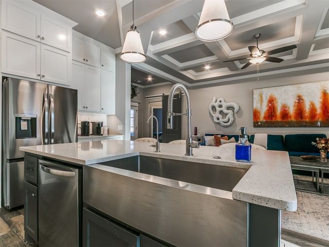 421 Switch Court, Yukon, OK 73099