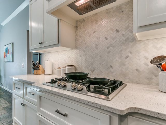 421 Switch Court, Yukon, OK 73099