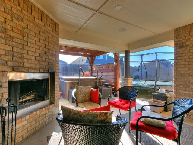 421 Switch Court, Yukon, OK 73099