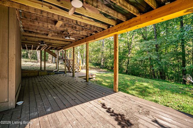 1000 Hobbs Ln, Fisherville, KY 40023