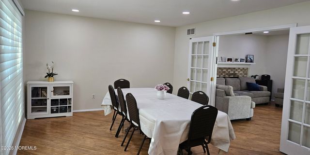 1220 Fox Hollow Drive, Toms River, NJ 08755