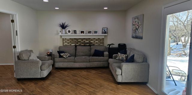 1220 Fox Hollow Drive, Toms River, NJ 08755