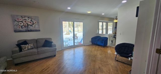 1220 Fox Hollow Drive, Toms River, NJ 08755