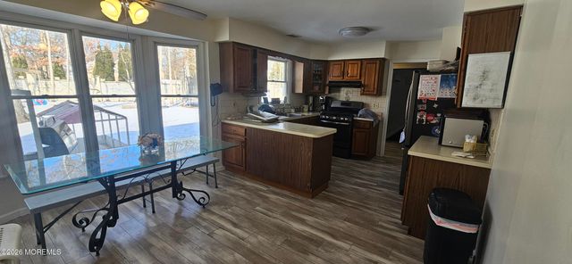 1220 Fox Hollow Drive, Toms River, NJ 08755