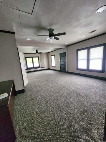 206 W High St, Sheridan, AR 72150