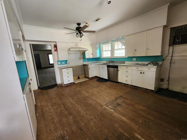 206 W High St, Sheridan, AR 72150