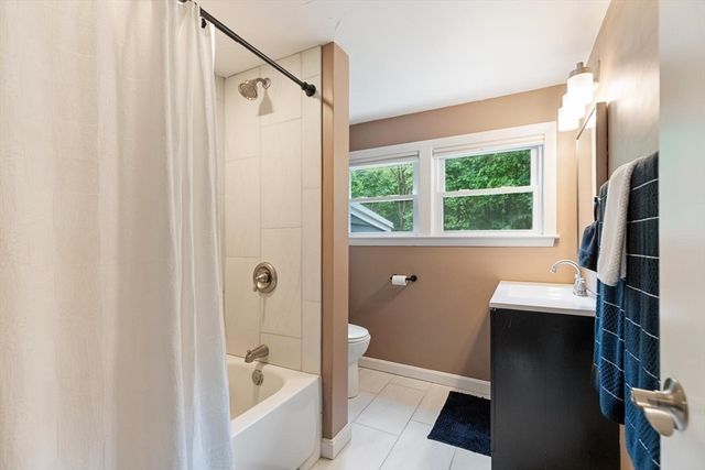 340 Berlin Rd, Marlborough, MA 01752