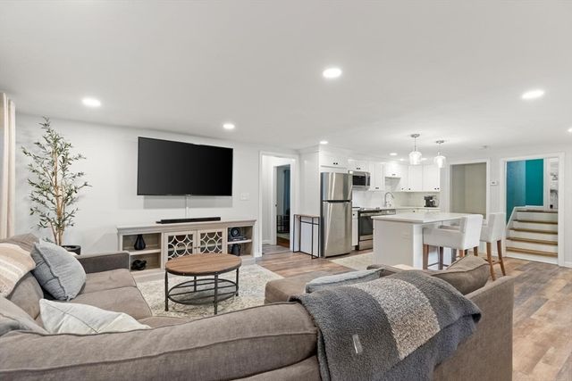 340 Berlin Rd, Marlborough, MA 01752