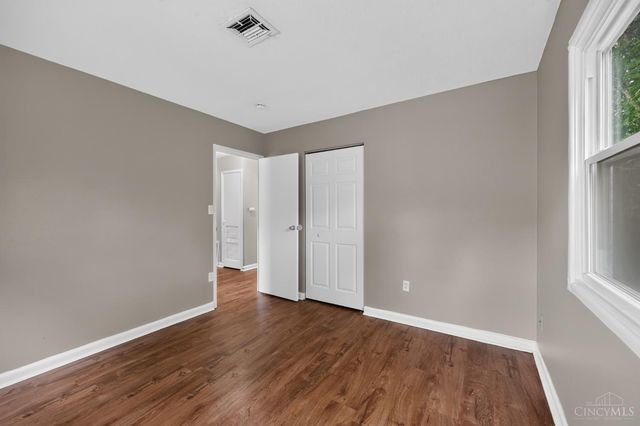 9670 Loralinda Drive, Cincinnati, OH 45251
