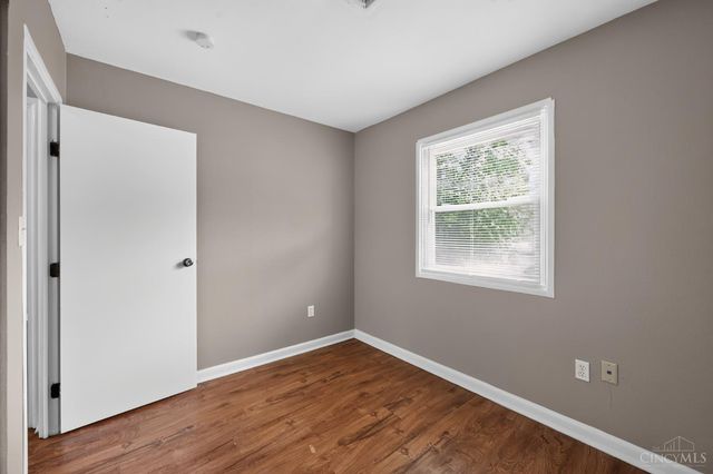 9670 Loralinda Drive, Cincinnati, OH 45251