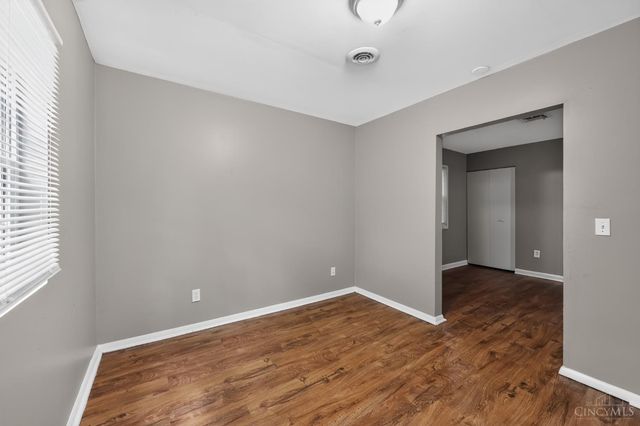 9670 Loralinda Drive, Cincinnati, OH 45251