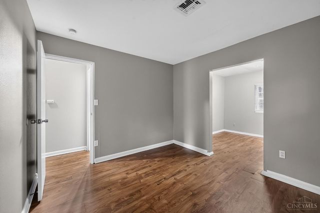 9670 Loralinda Drive, Cincinnati, OH 45251