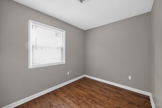 9670 Loralinda Drive, Cincinnati, OH 45251
