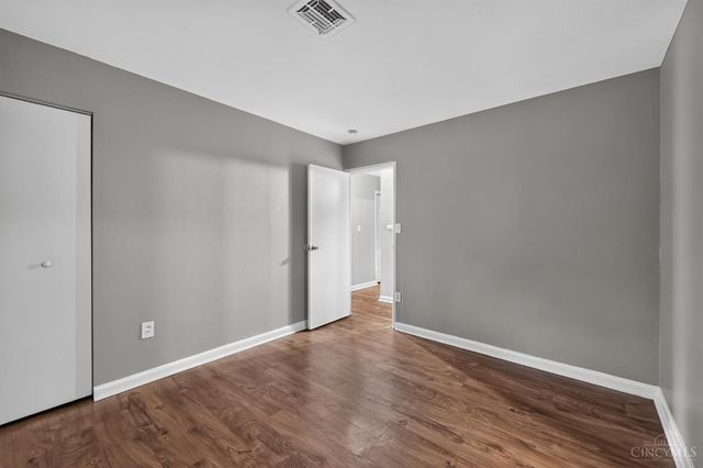 9670 Loralinda Drive, Cincinnati, OH 45251