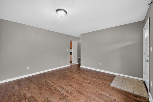 9670 Loralinda Drive, Cincinnati, OH 45251