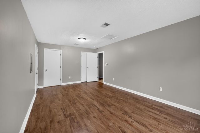 9670 Loralinda Drive, Cincinnati, OH 45251