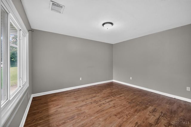 9670 Loralinda Drive, Cincinnati, OH 45251