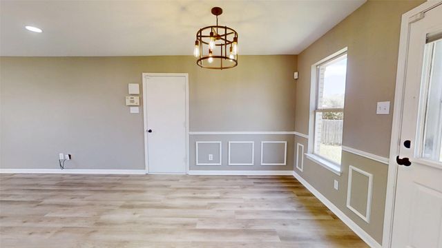3000 Meandering Way, Granbury, TX 76049