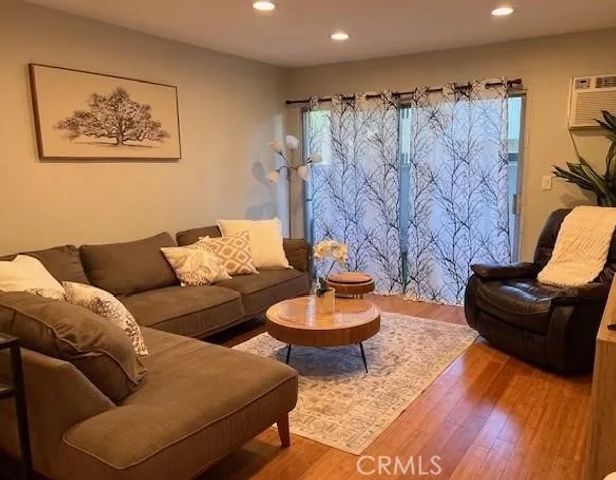 28947 Thousand Oaks 134, Agoura Hills, CA 91301