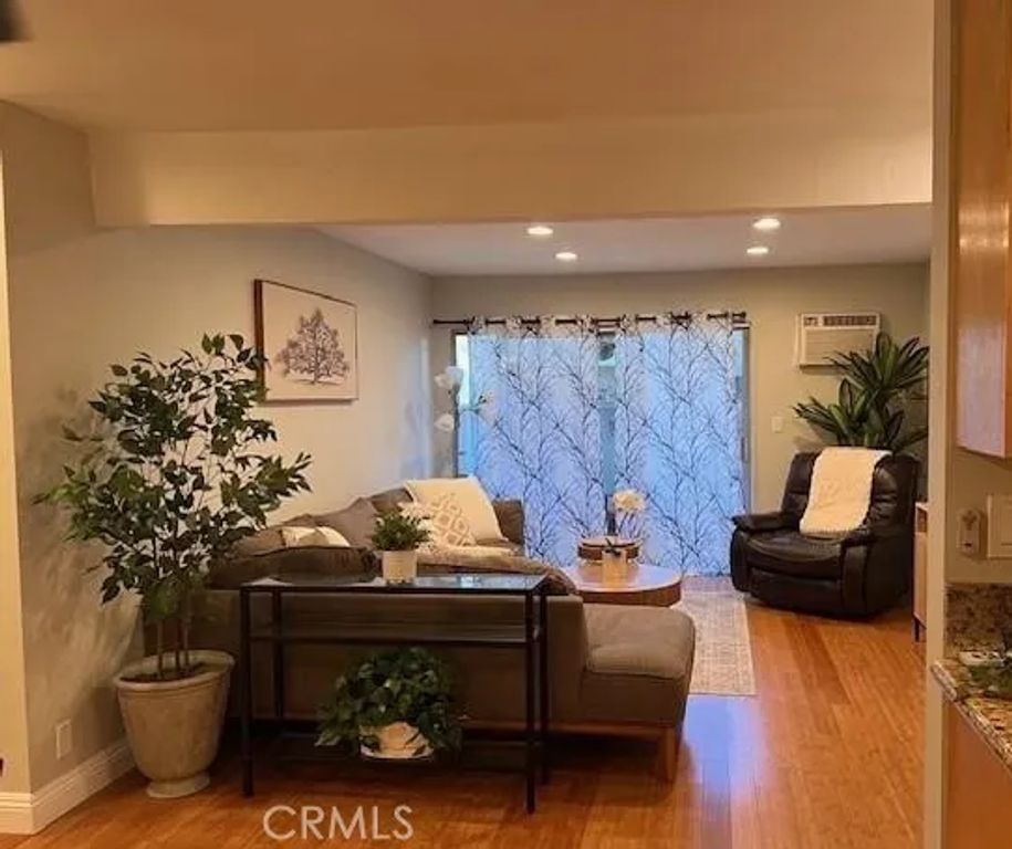 28947 Thousand Oaks 134, Agoura Hills, CA 91301