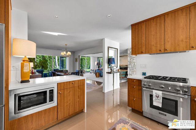 2352 S Yosemite Drive, Palm Springs, CA 92264