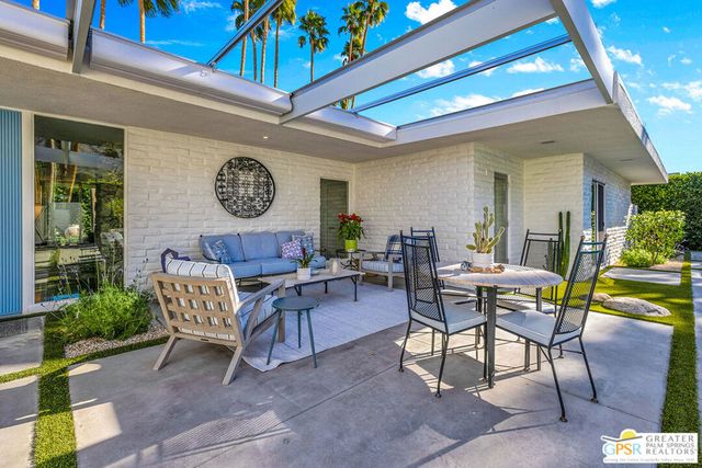 2352 S Yosemite Drive, Palm Springs, CA 92264