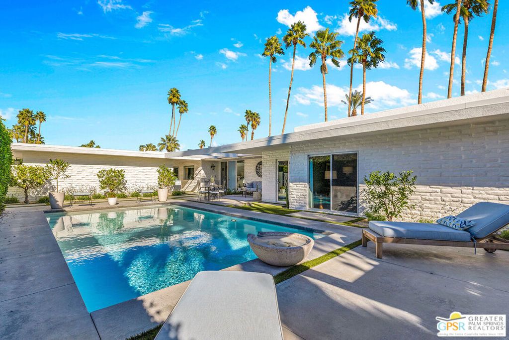 2352 S Yosemite Drive, Palm Springs, CA 92264