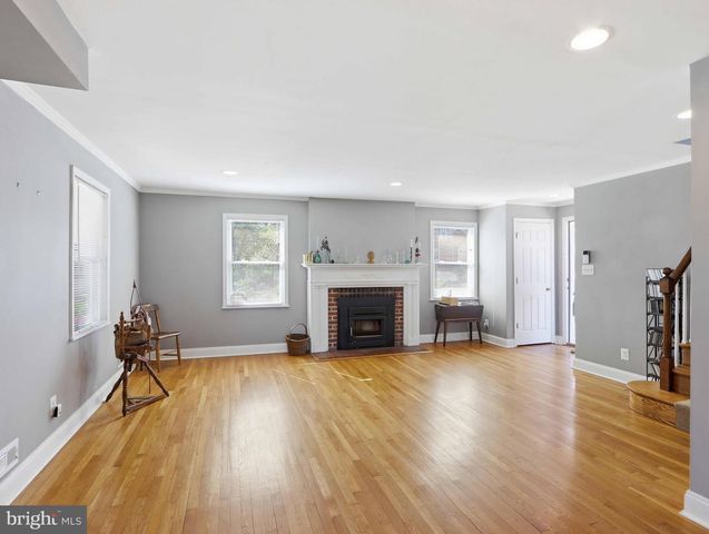 2805 MOUNT HOLLY ST, Baltimore, MD 21216