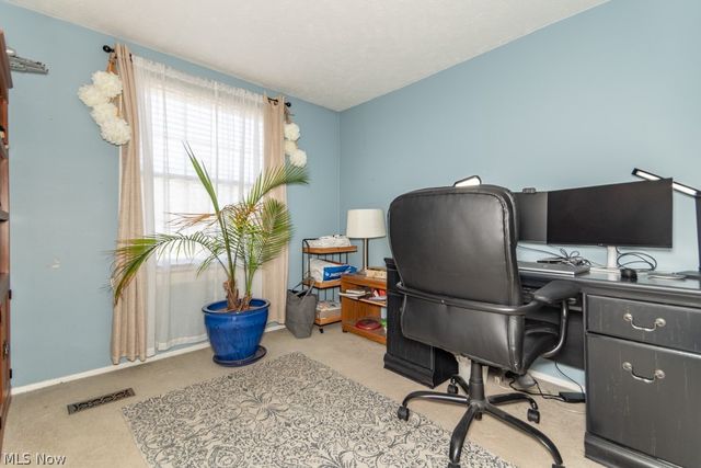 5430 Oak Ridge Drive, Willoughby, OH 44094