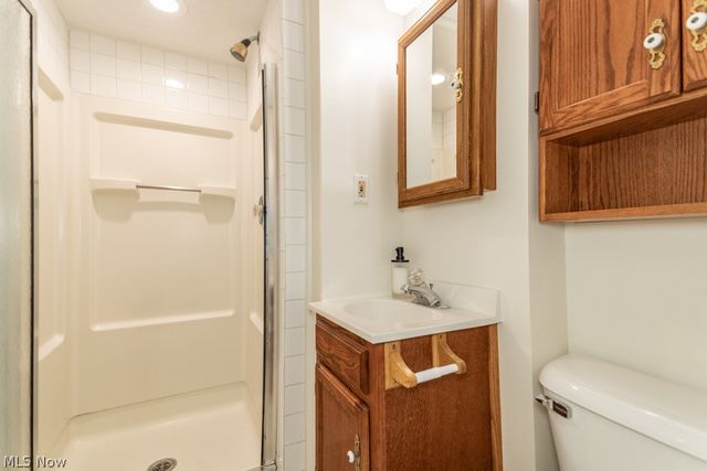 5430 Oak Ridge Drive, Willoughby, OH 44094