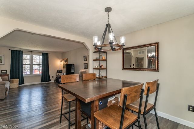 5430 Oak Ridge Drive, Willoughby, OH 44094