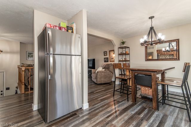 5430 Oak Ridge Drive, Willoughby, OH 44094