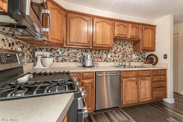 5430 Oak Ridge Drive, Willoughby, OH 44094