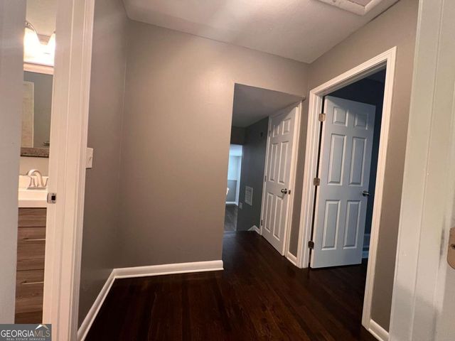 1947 Kenwood Place SE, Smyrna, GA 30082