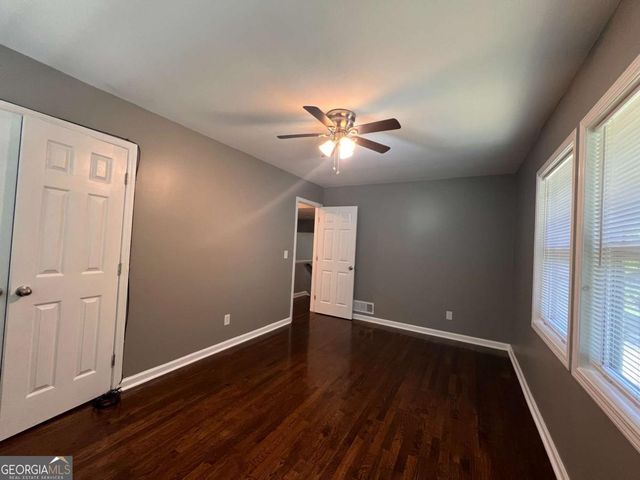 1947 Kenwood Place SE, Smyrna, GA 30082