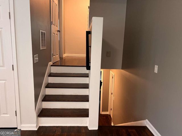 1947 Kenwood Place SE, Smyrna, GA 30082