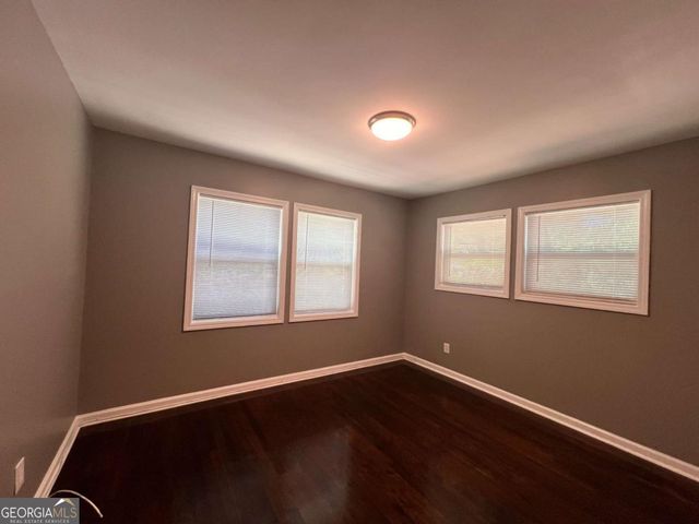 1947 Kenwood Place SE, Smyrna, GA 30082