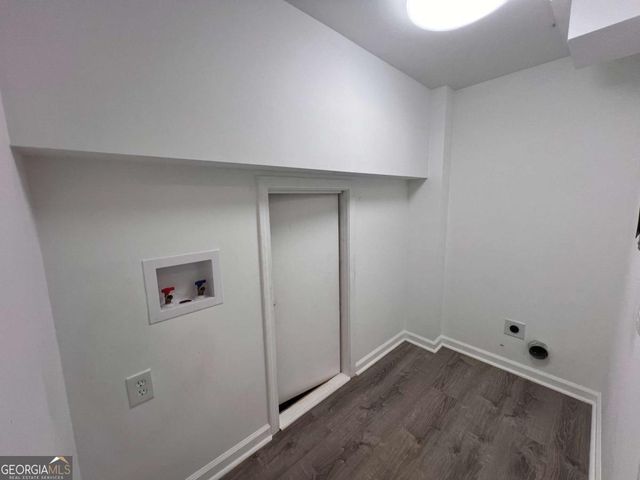 1947 Kenwood Place SE, Smyrna, GA 30082