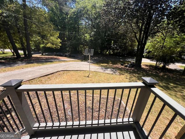 1947 Kenwood Place SE, Smyrna, GA 30082