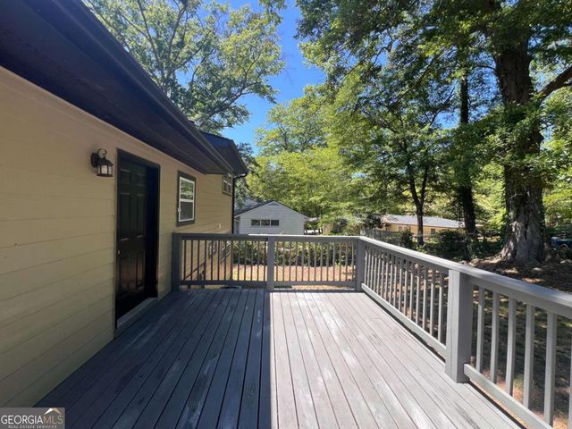 1947 Kenwood Place SE, Smyrna, GA 30082