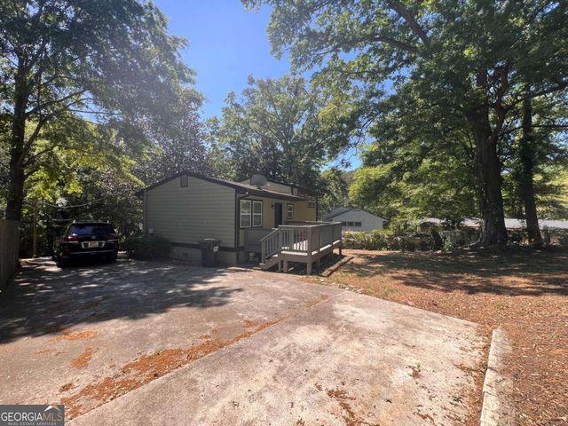 1947 Kenwood Place SE, Smyrna, GA 30082