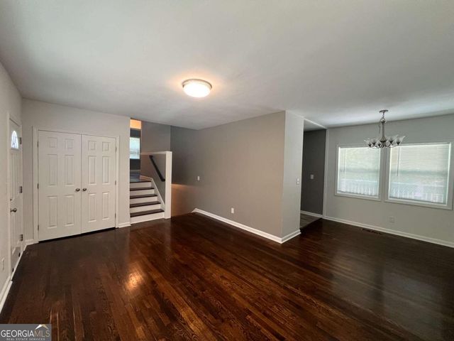 1947 Kenwood Place SE, Smyrna, GA 30082