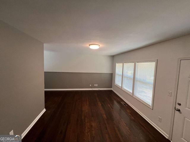 1947 Kenwood Place SE, Smyrna, GA 30082