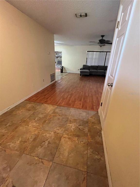 Image 17 of property listing at 3005 WEDGE COURT, Orlando, FL 32817