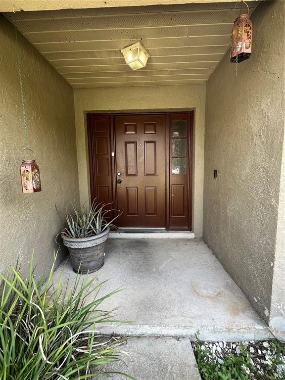 Image 3 of property listing at 3005 WEDGE COURT, Orlando, FL 32817