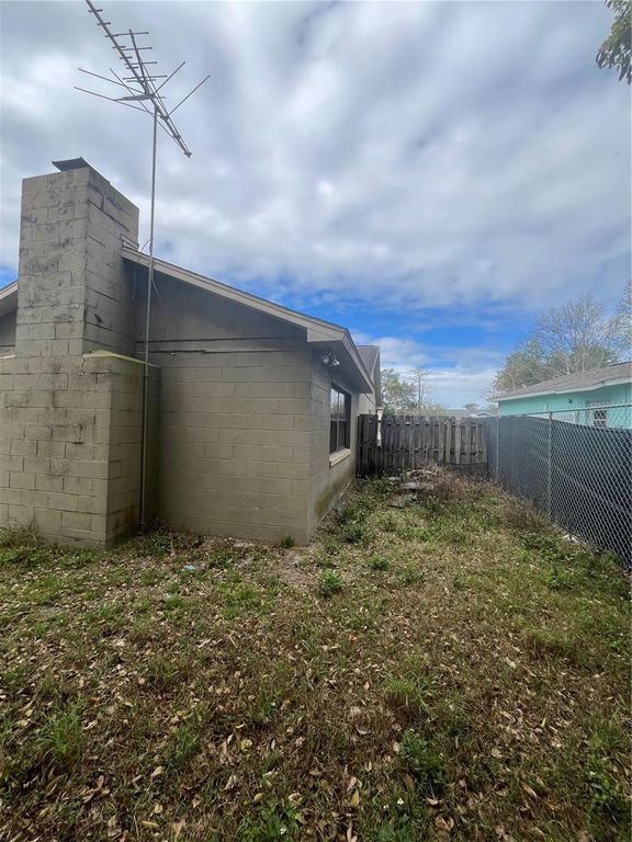 Image 21 of property listing at 3005 WEDGE COURT, Orlando, FL 32817